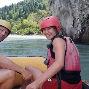 Keli Guest House& Rafting Adventures Përmet